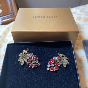 Heidi Daus Clip on earrings A bunch of grapes 
NRFB